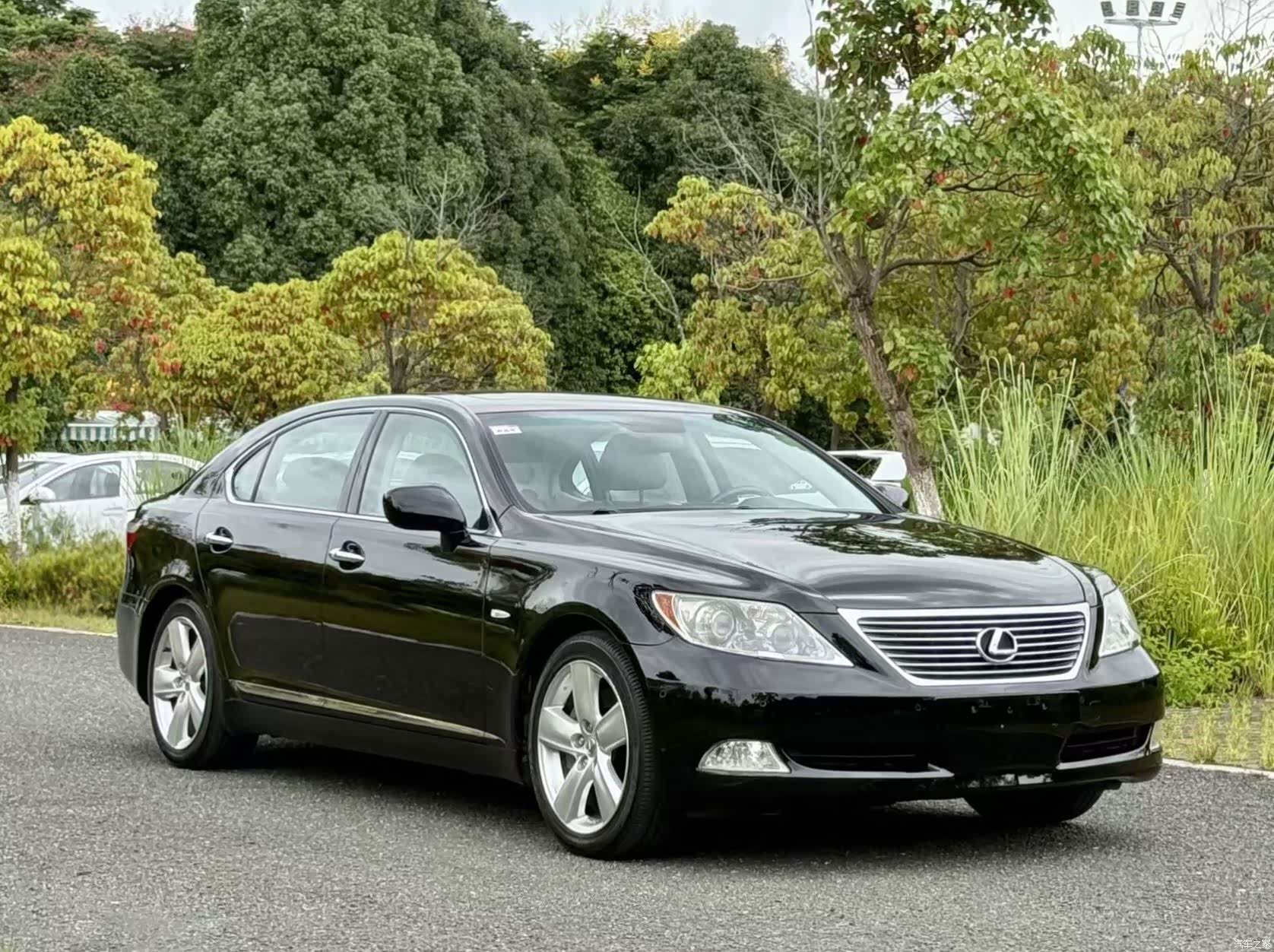 Lexus LS, 2007 3