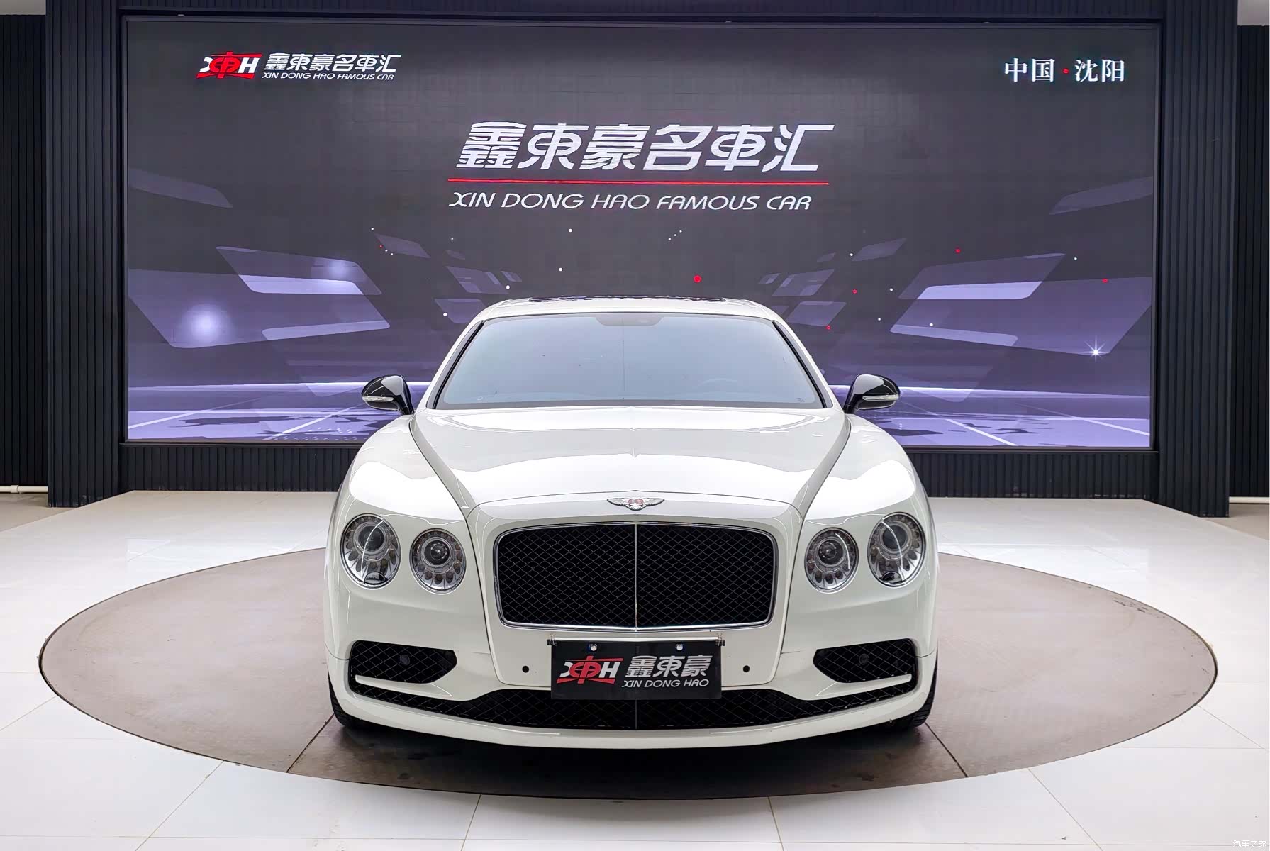 Bentley Flying Spur, 2018 2