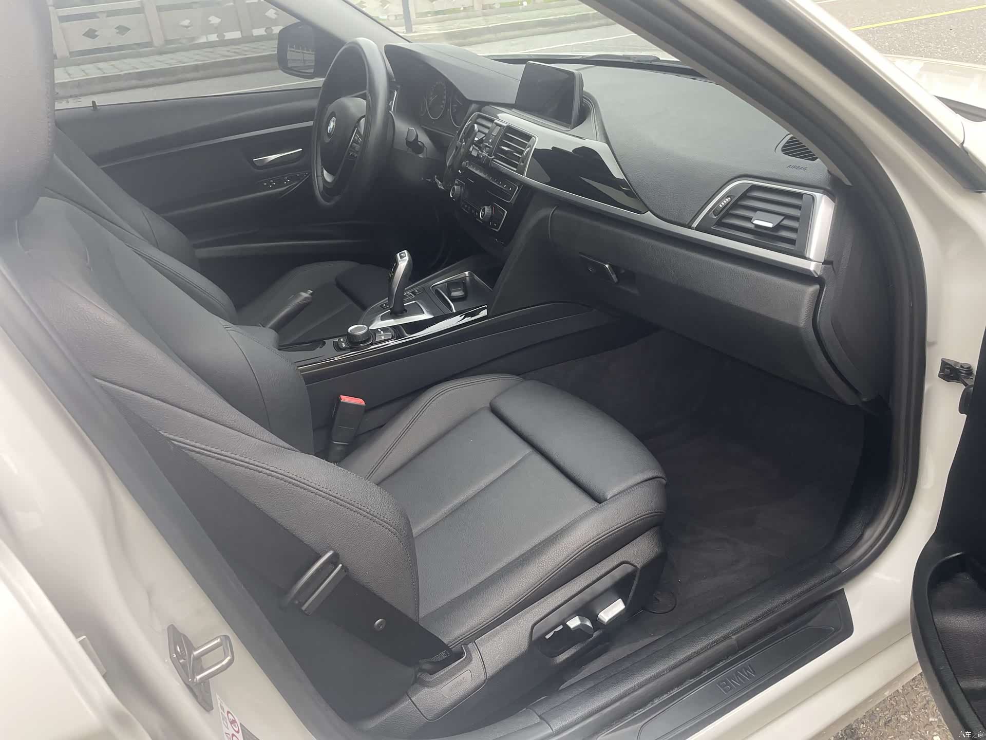 BMW 3 Series, 2018 10