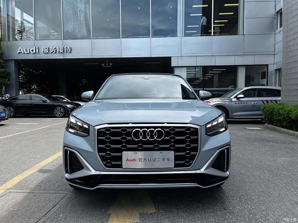 Audi Q2L, 2024 2