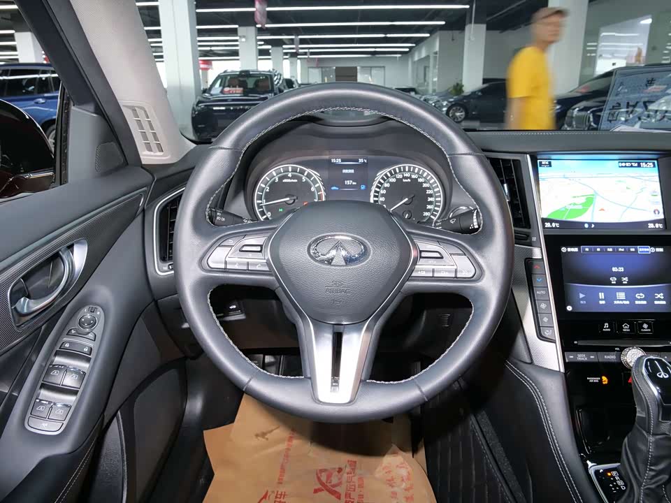 Infiniti Q50L