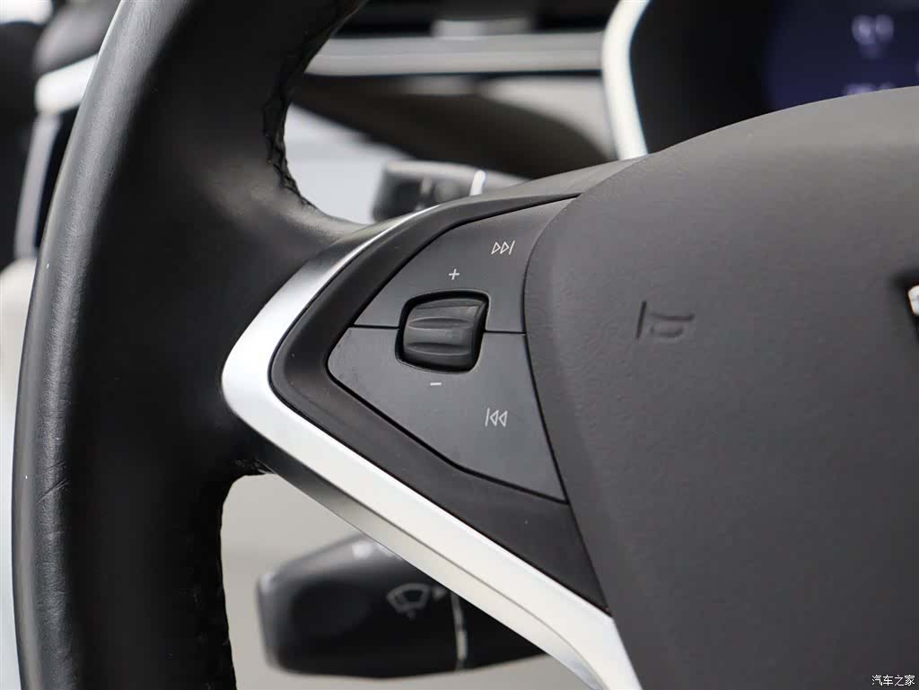 Tesla Model S, 2015 12