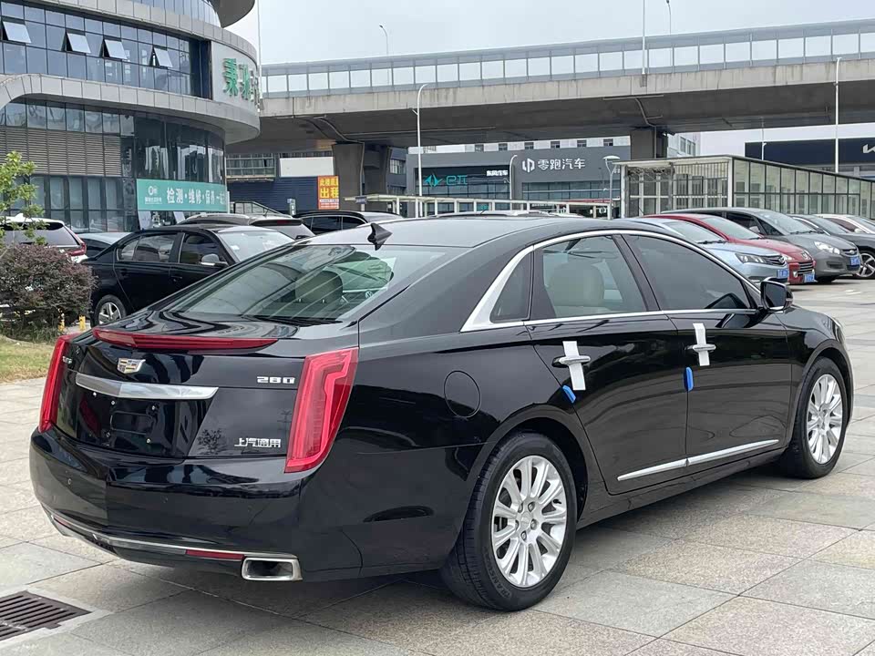Cadillac XTS