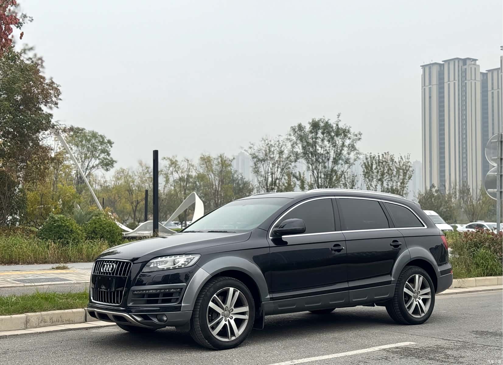 Audi Q7, 2014 1