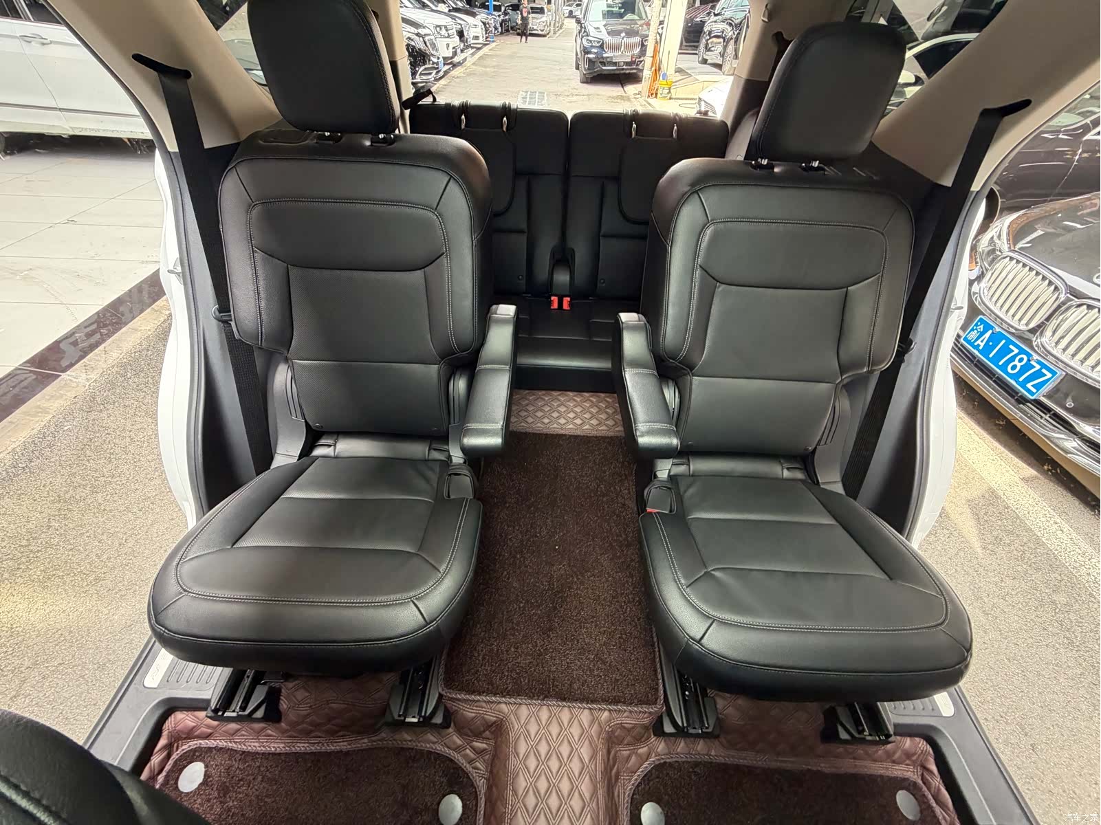 Ford Explorer, 2022 27