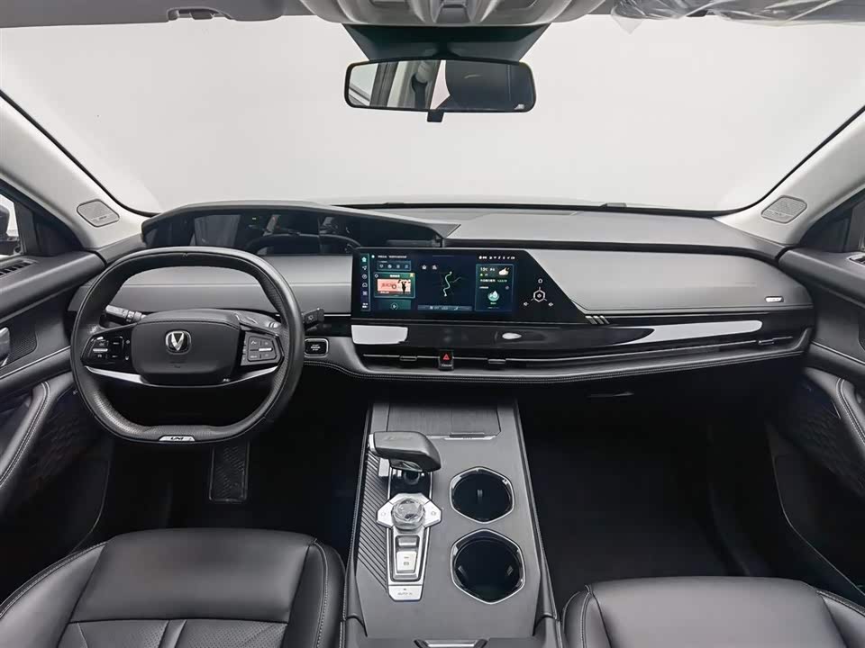 Changan UNI-K Smart iDD