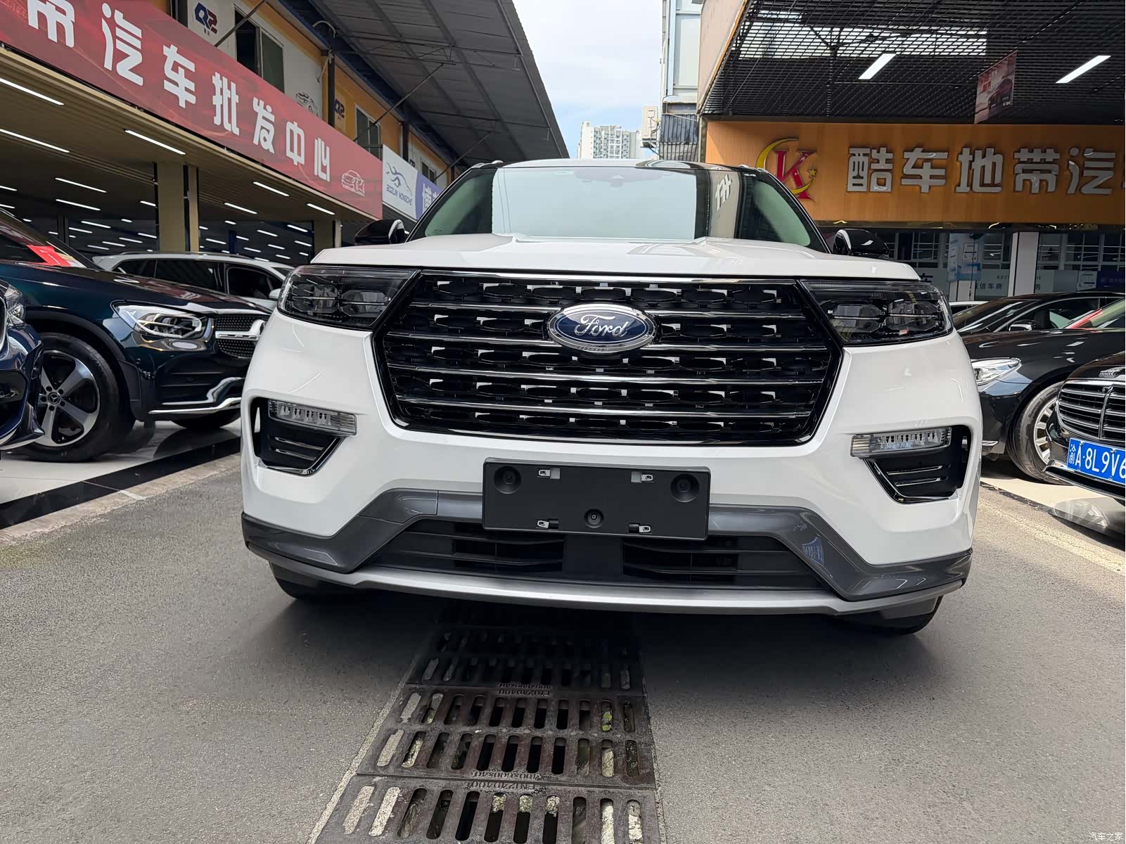 Ford Explorer, 2022 2
