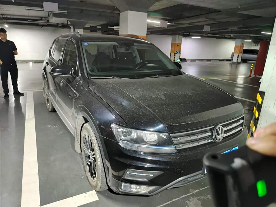 Volkswagen Tiguan L