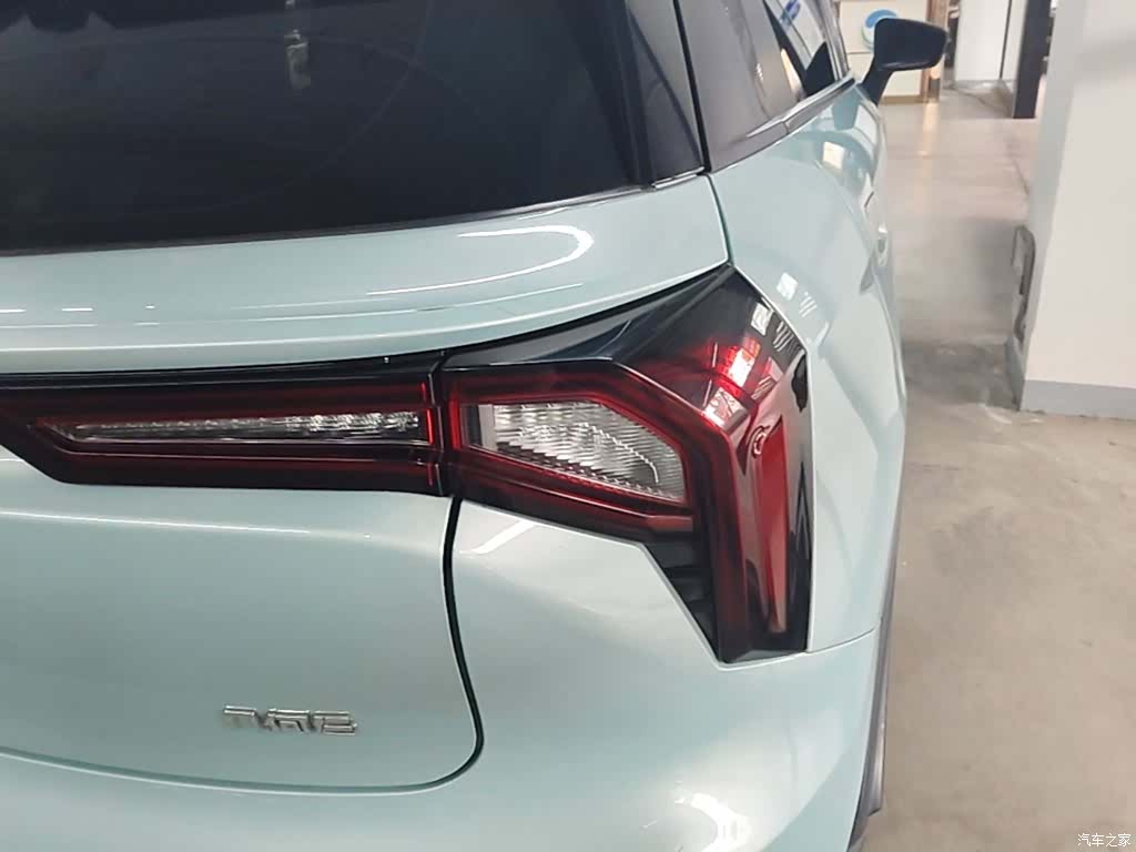 Geely E, 2022 8