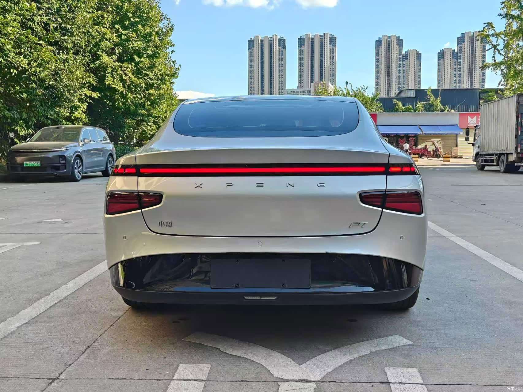 Xpeng P7, 2023 6