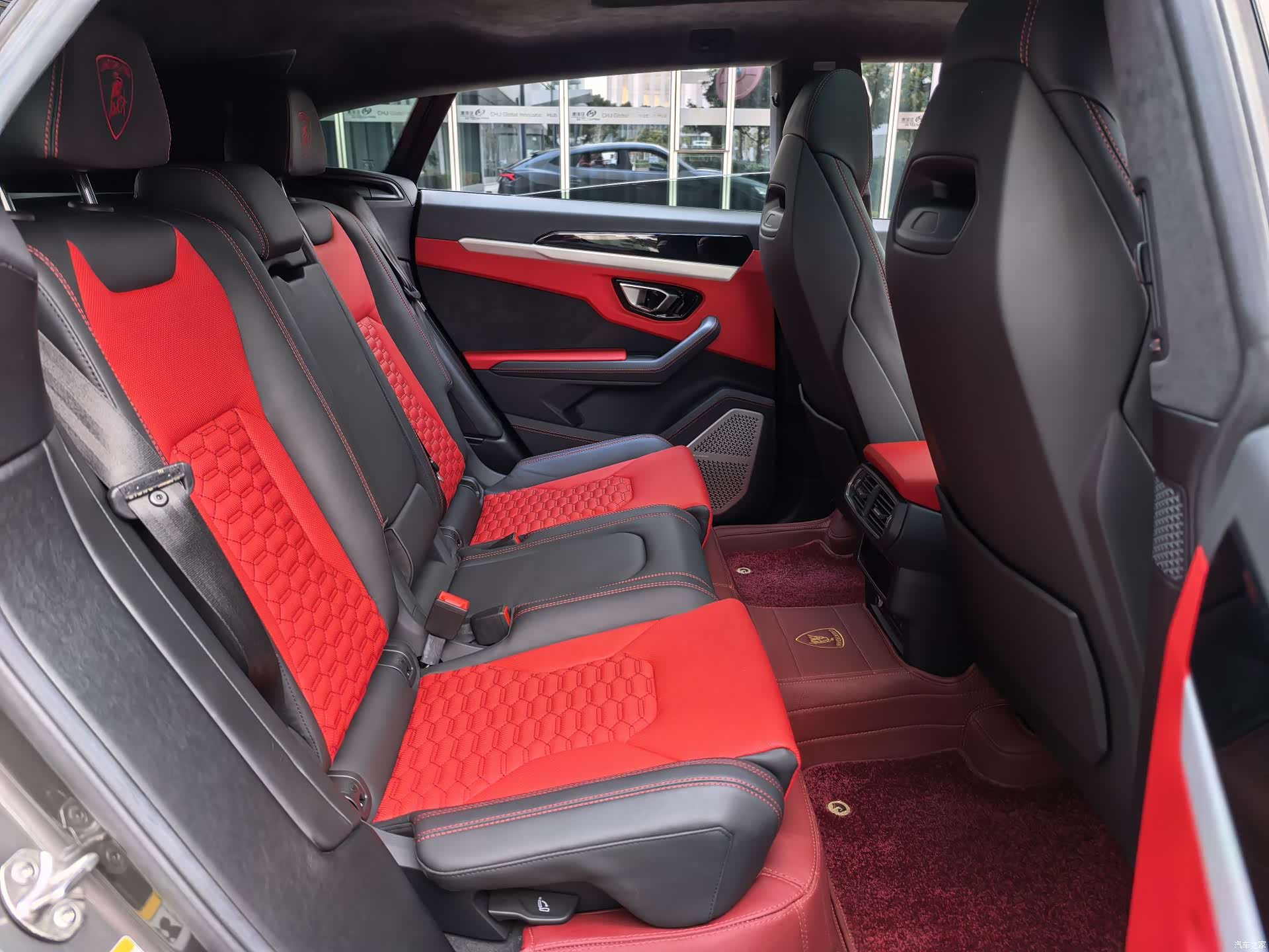 Lamborghini Urus, 2023 48