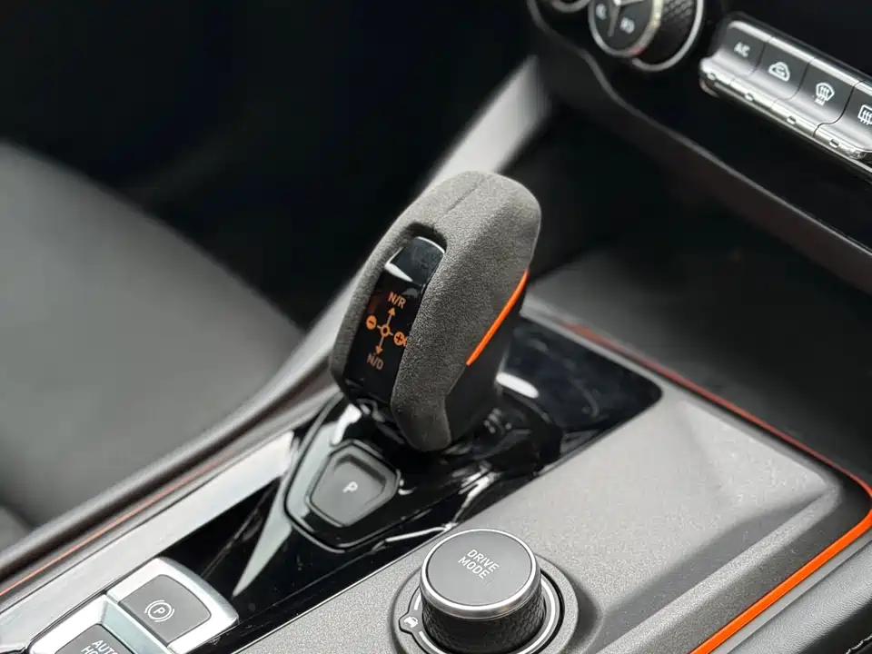 Lynk & Co 02 Hatchback