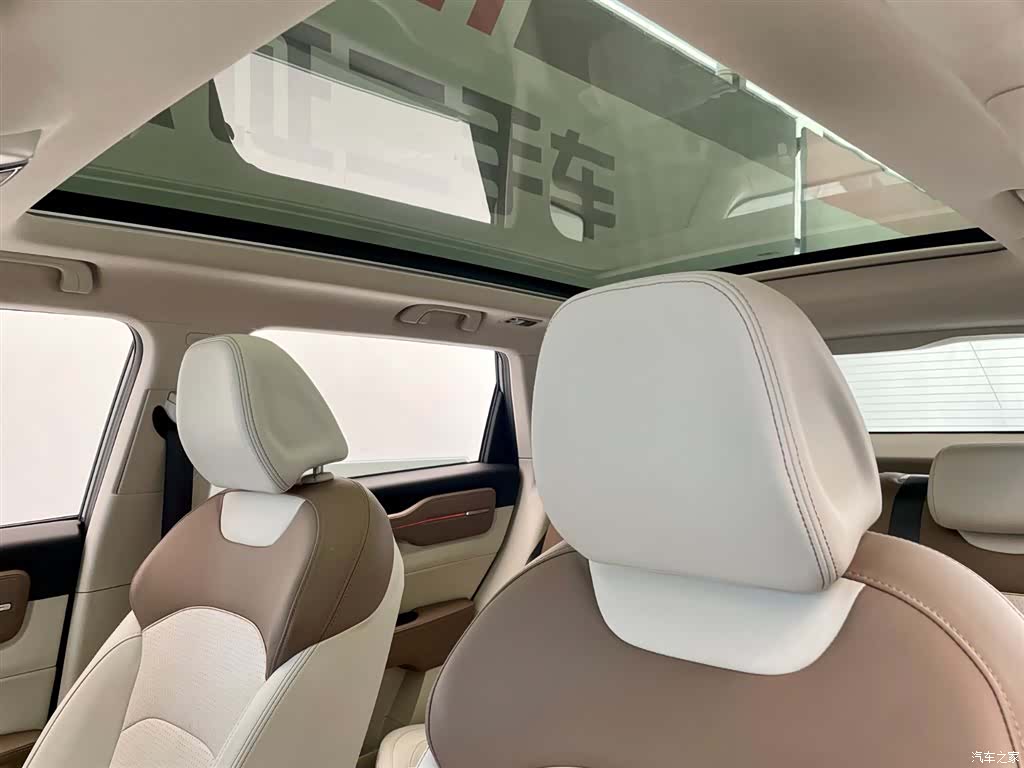 Geely Icon, 2022 17