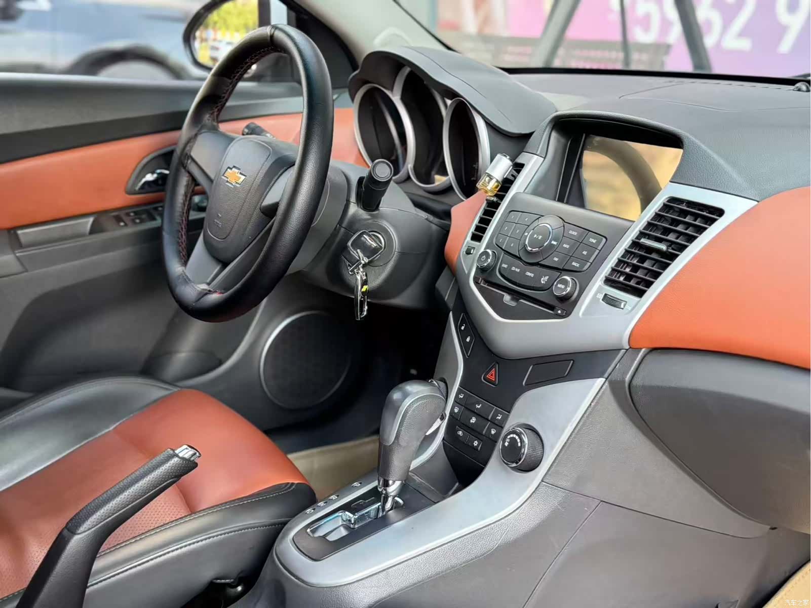 Chevrolet SE, 2014 15