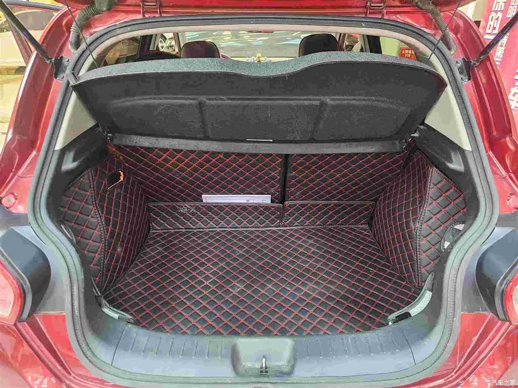 Nissan Tiida, 2014 14