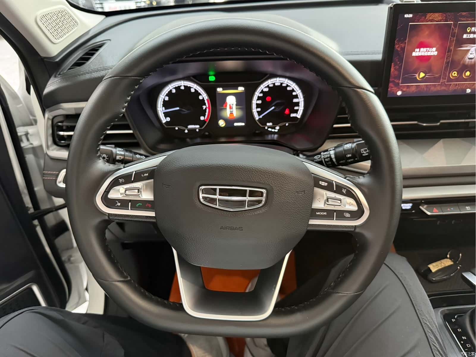 Geely X6, 2022 14