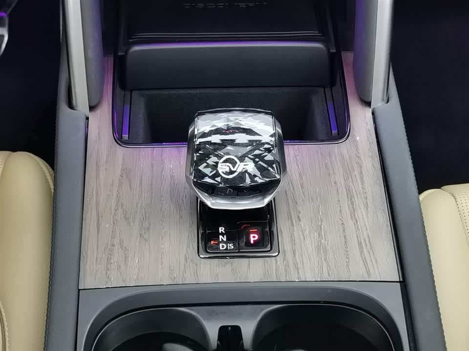 Land Rover Discover sports