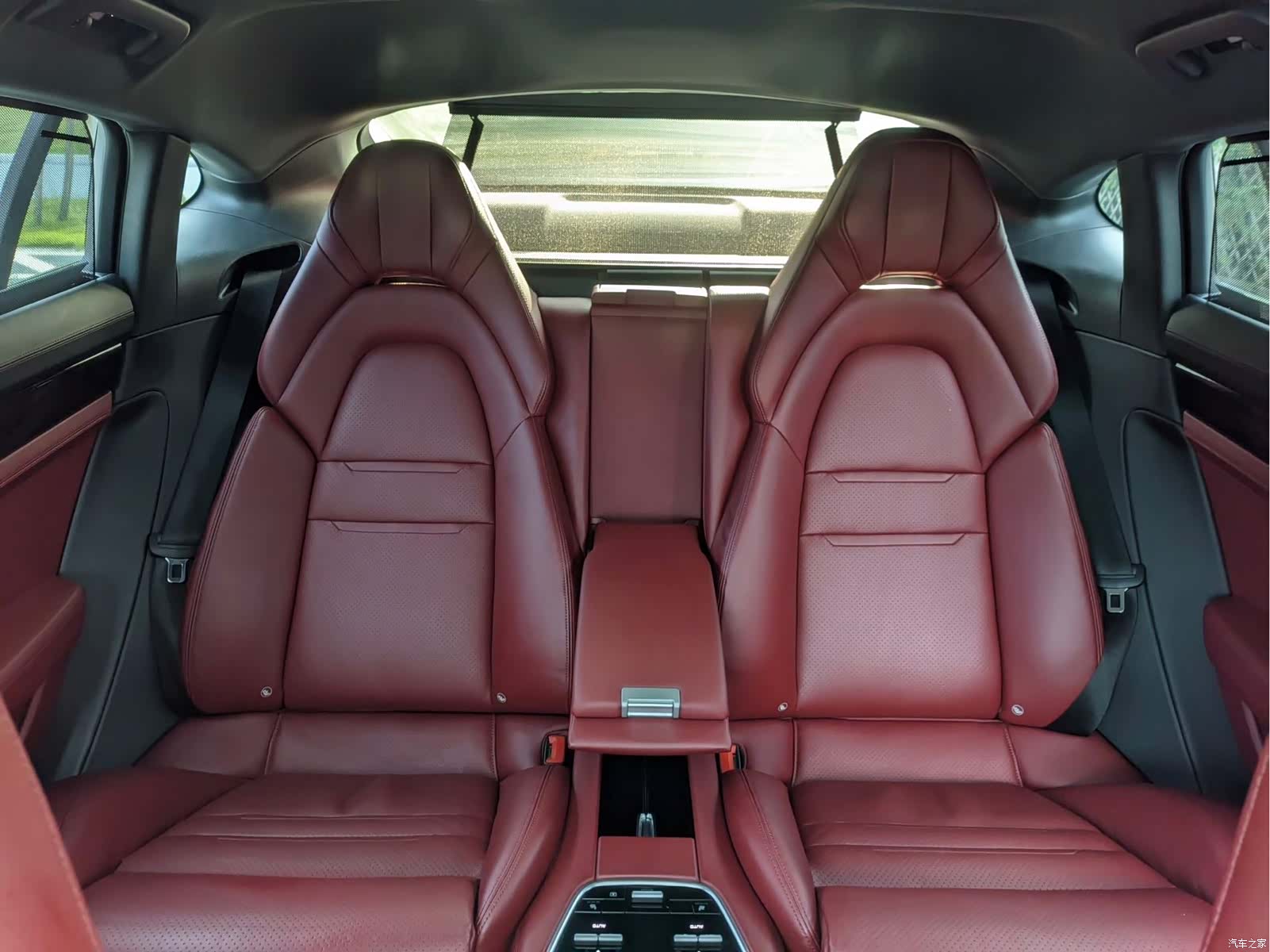 Porsche Panamera, 2018 15