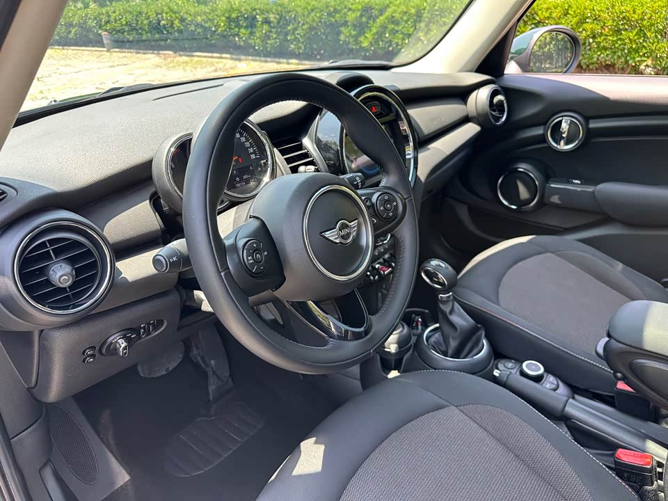 MINI MINI