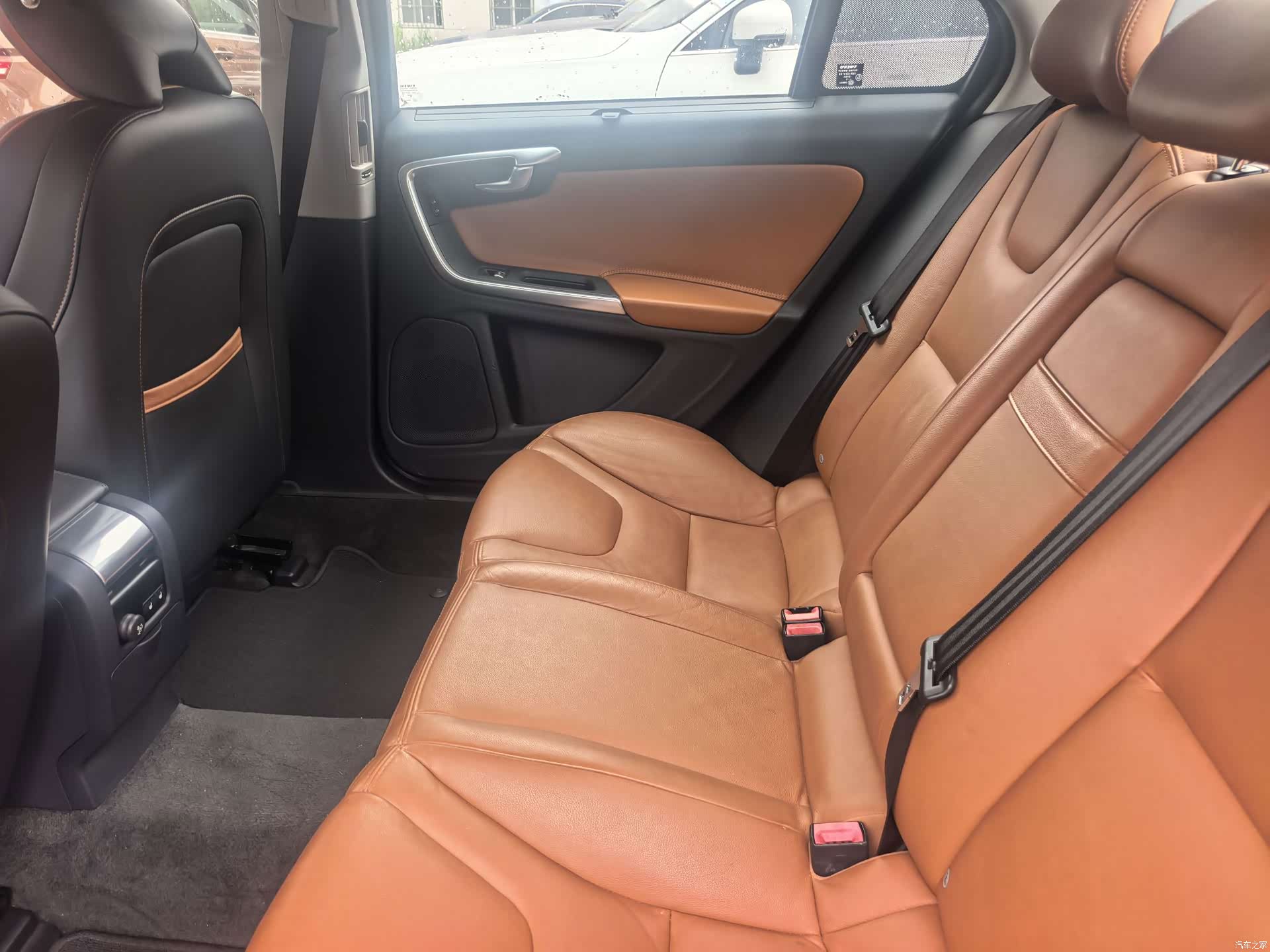 Volvo S60, 2015 18