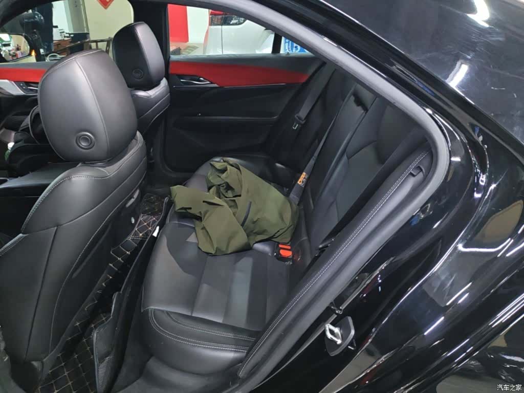Cadillac CT4, 2021 13