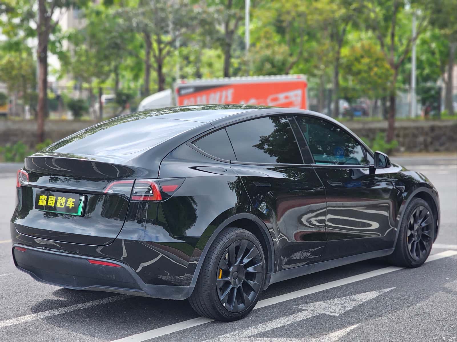 Tesla Model Y, 2023 8