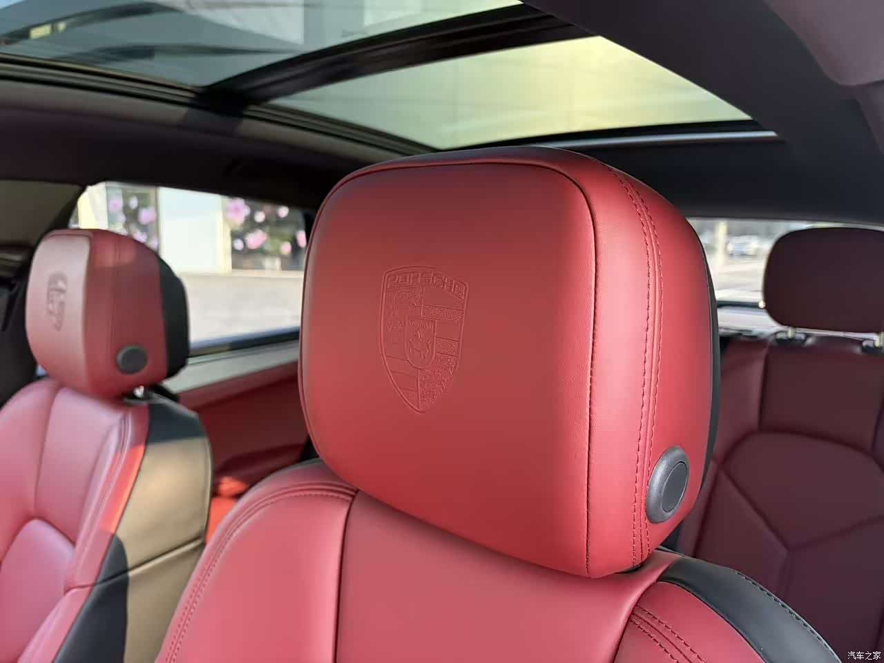 Porsche Macan, 1900 17