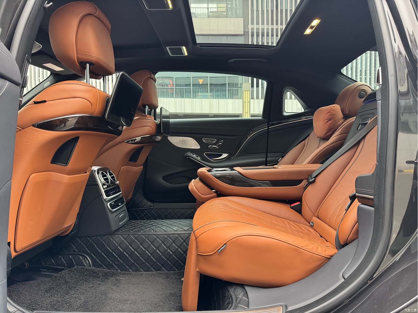 Maybach S-Class, 2020 10