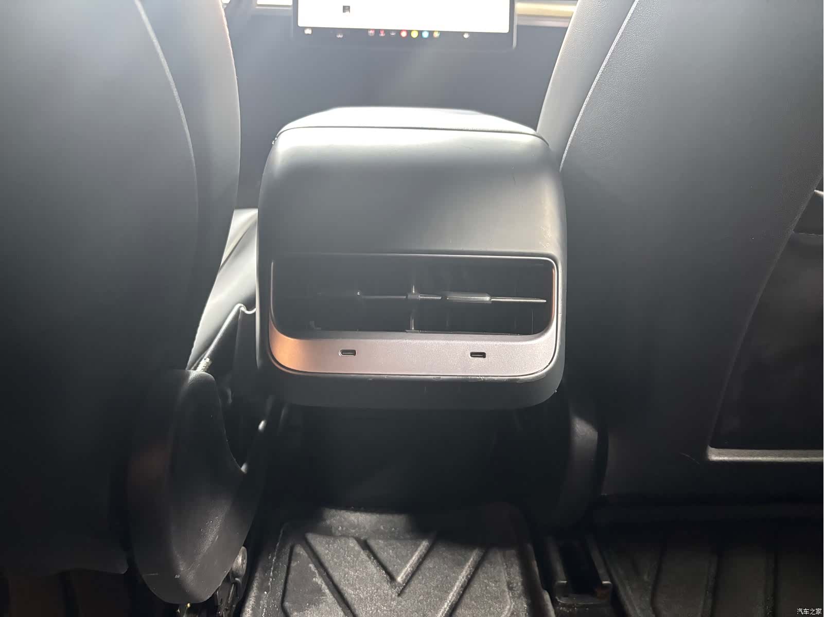 Tesla Model 3, 2022 10