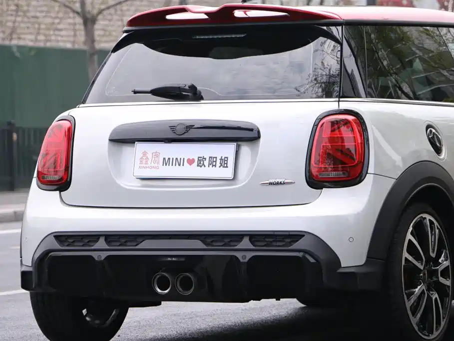 MINI JCW