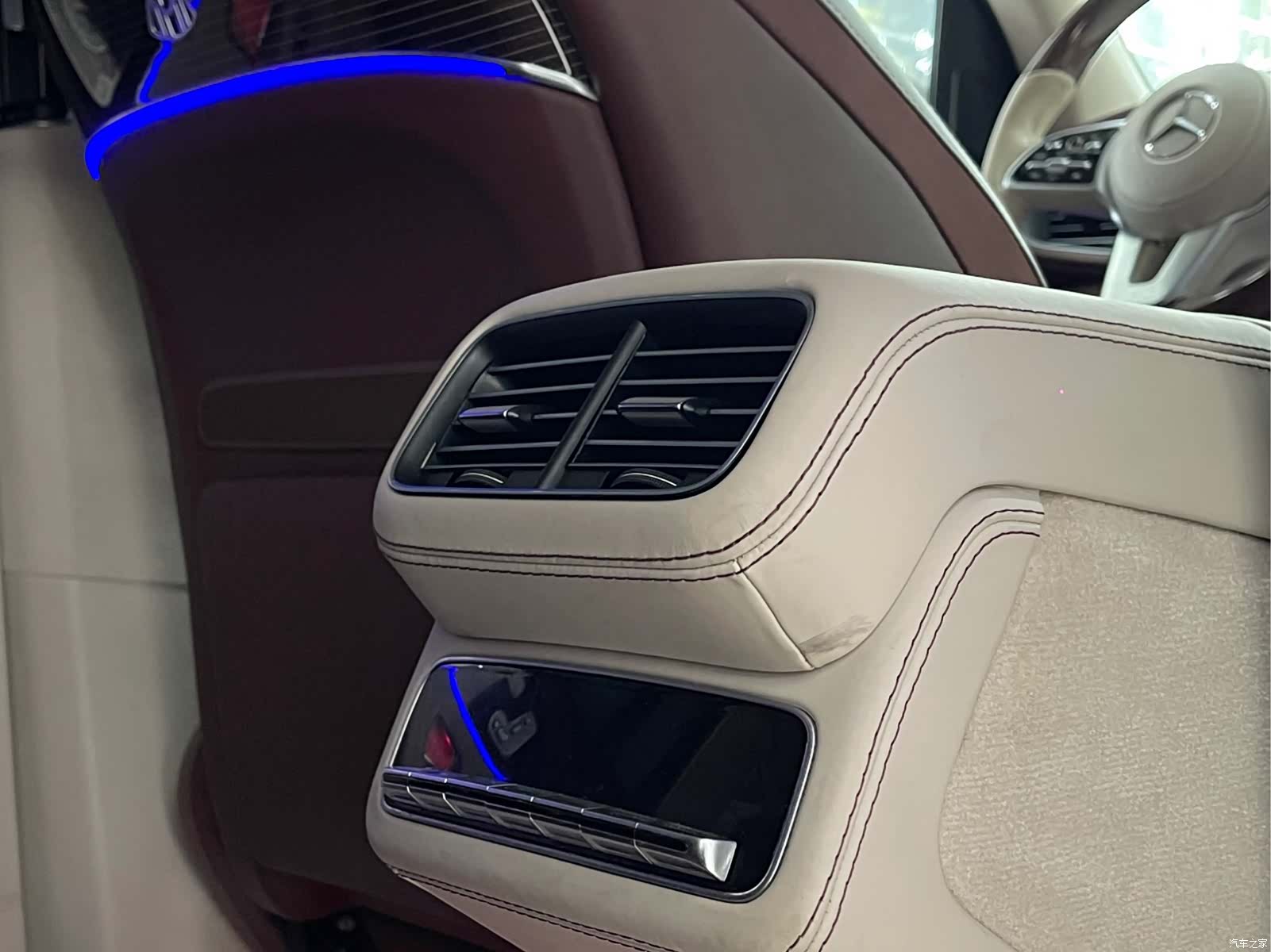 Maybach GLS, 2022 25
