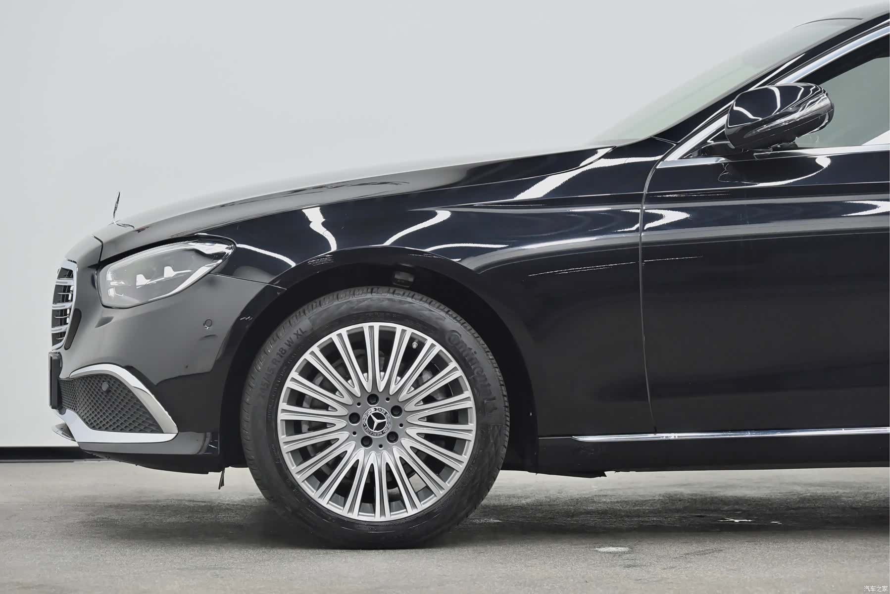 Mercedes-Benz E-Class, 2022 28