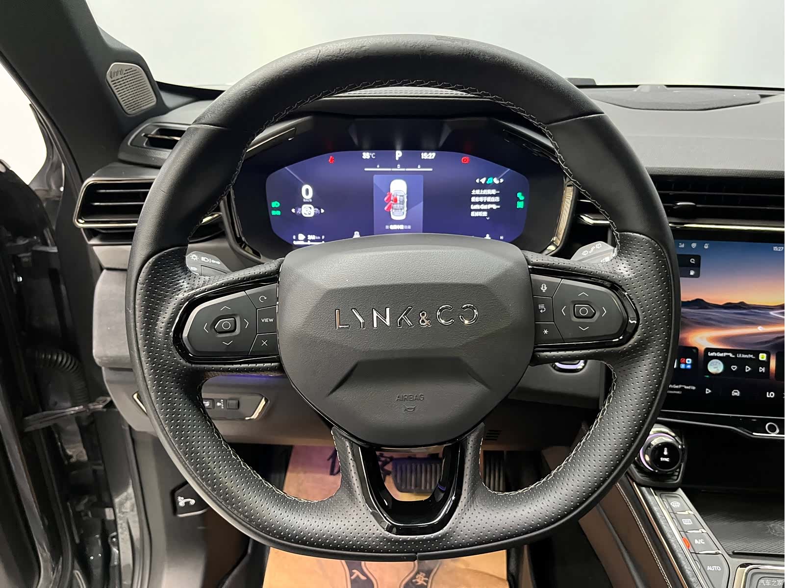 Lynk & Co 01, 2023 8