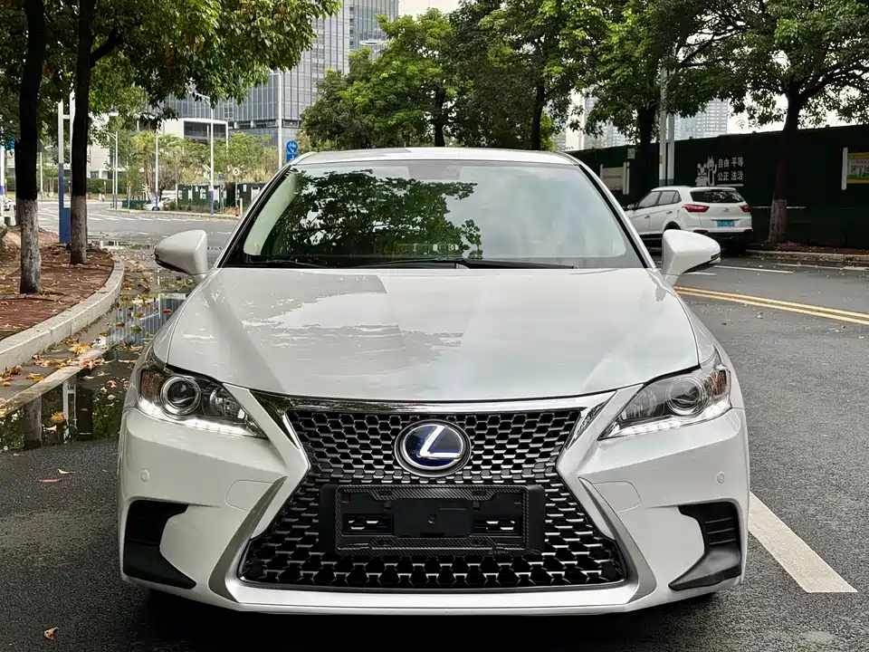 Lexus CT