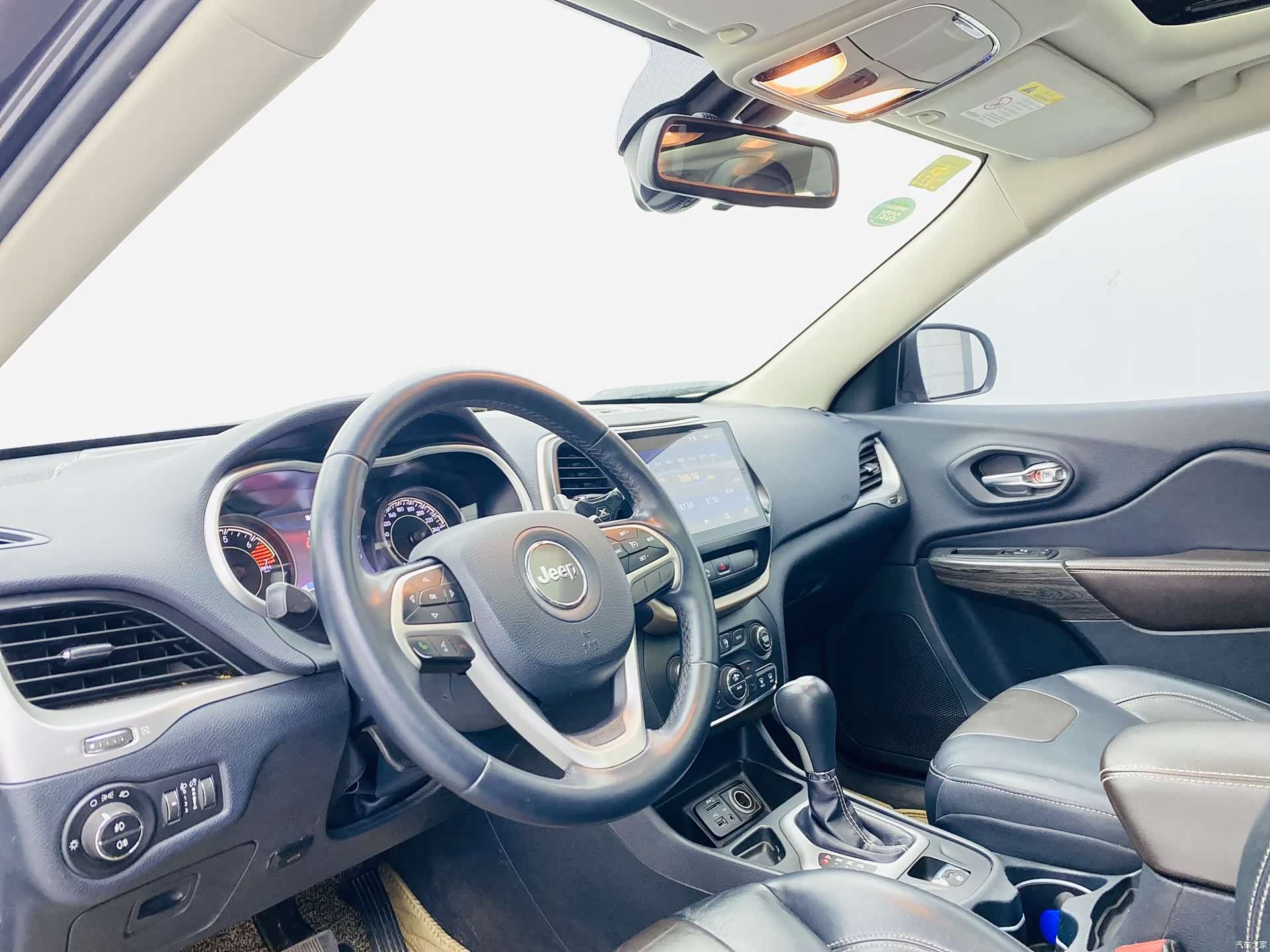 Jeep Cherokee, 2016 14