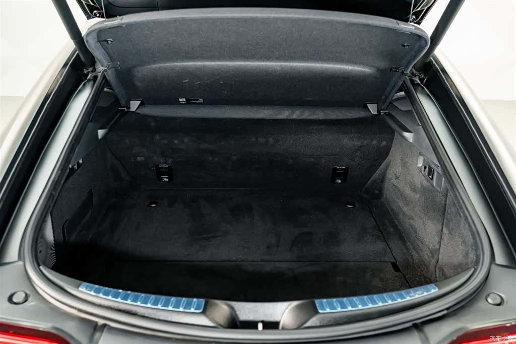 MG AMG, 2021 25
