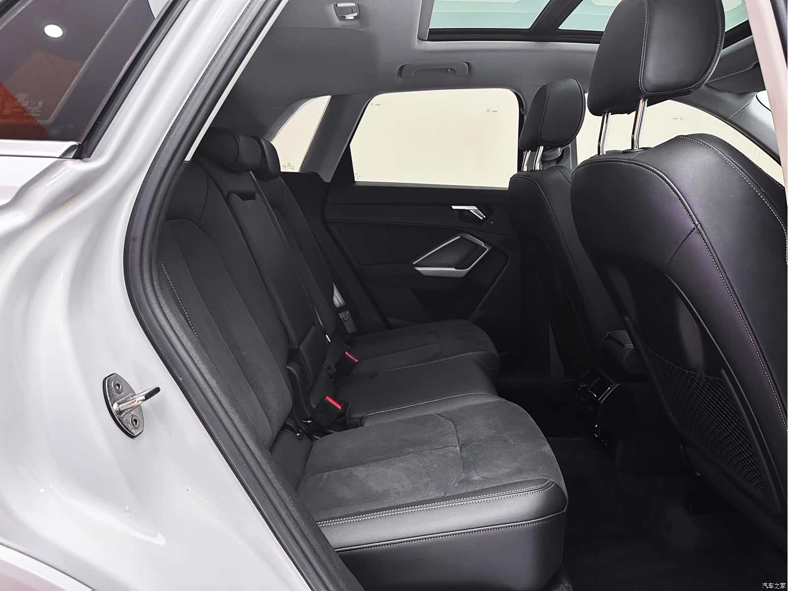 Audi Q3, 2022 16