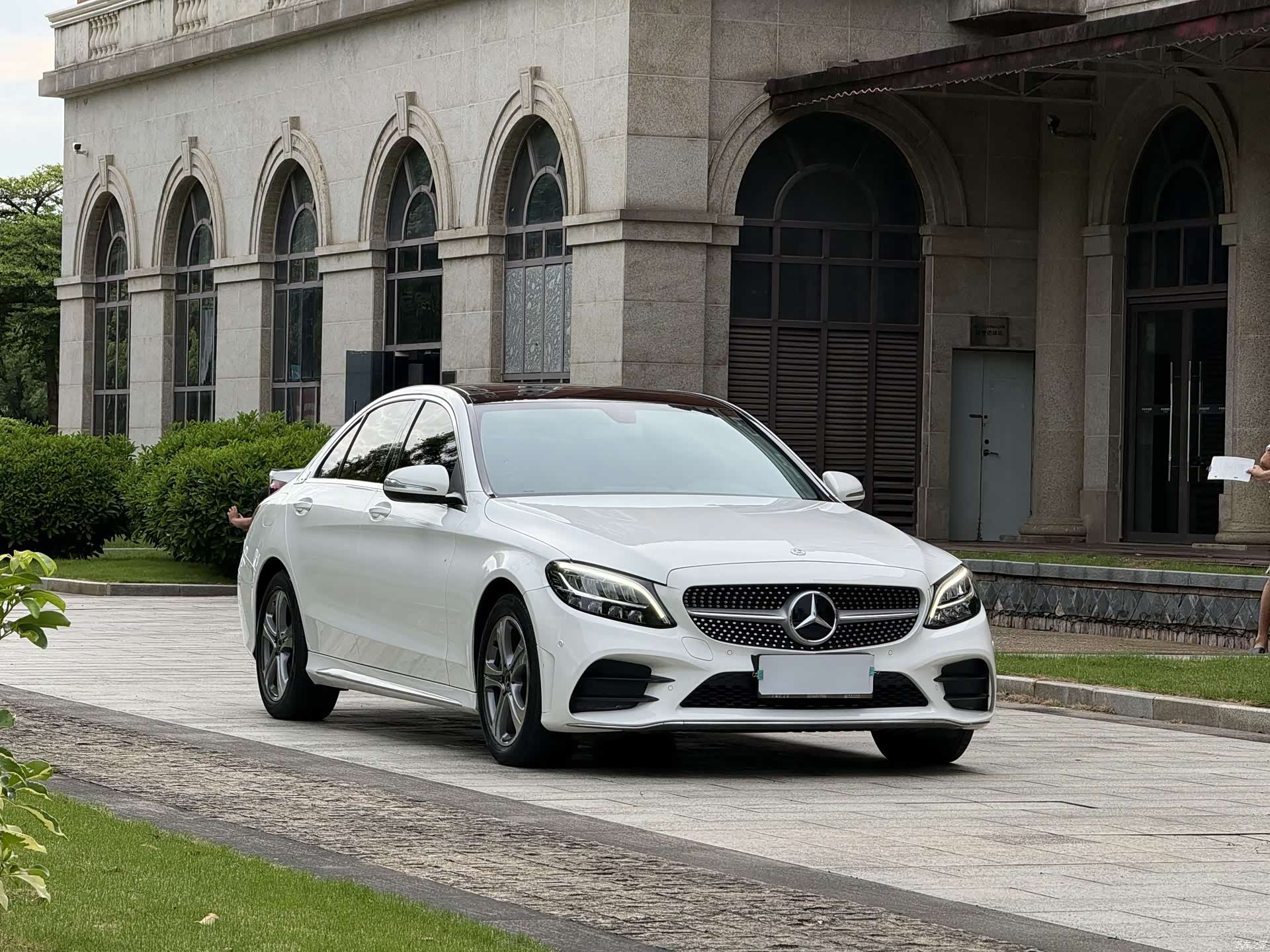 Mercedes-Benz C-Class, 2019 3