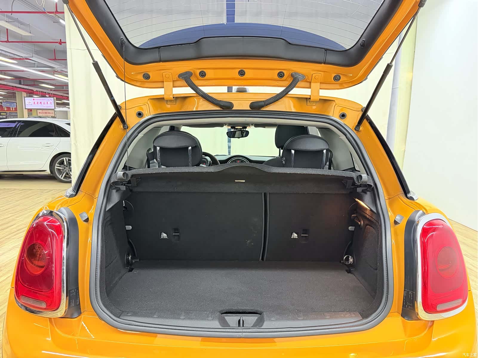 Mini ONE, 2017 20