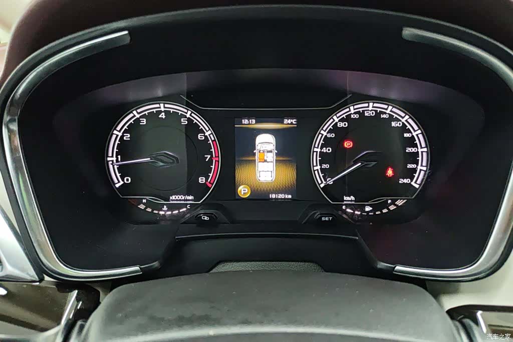 Geely Jiaji, 2022 14