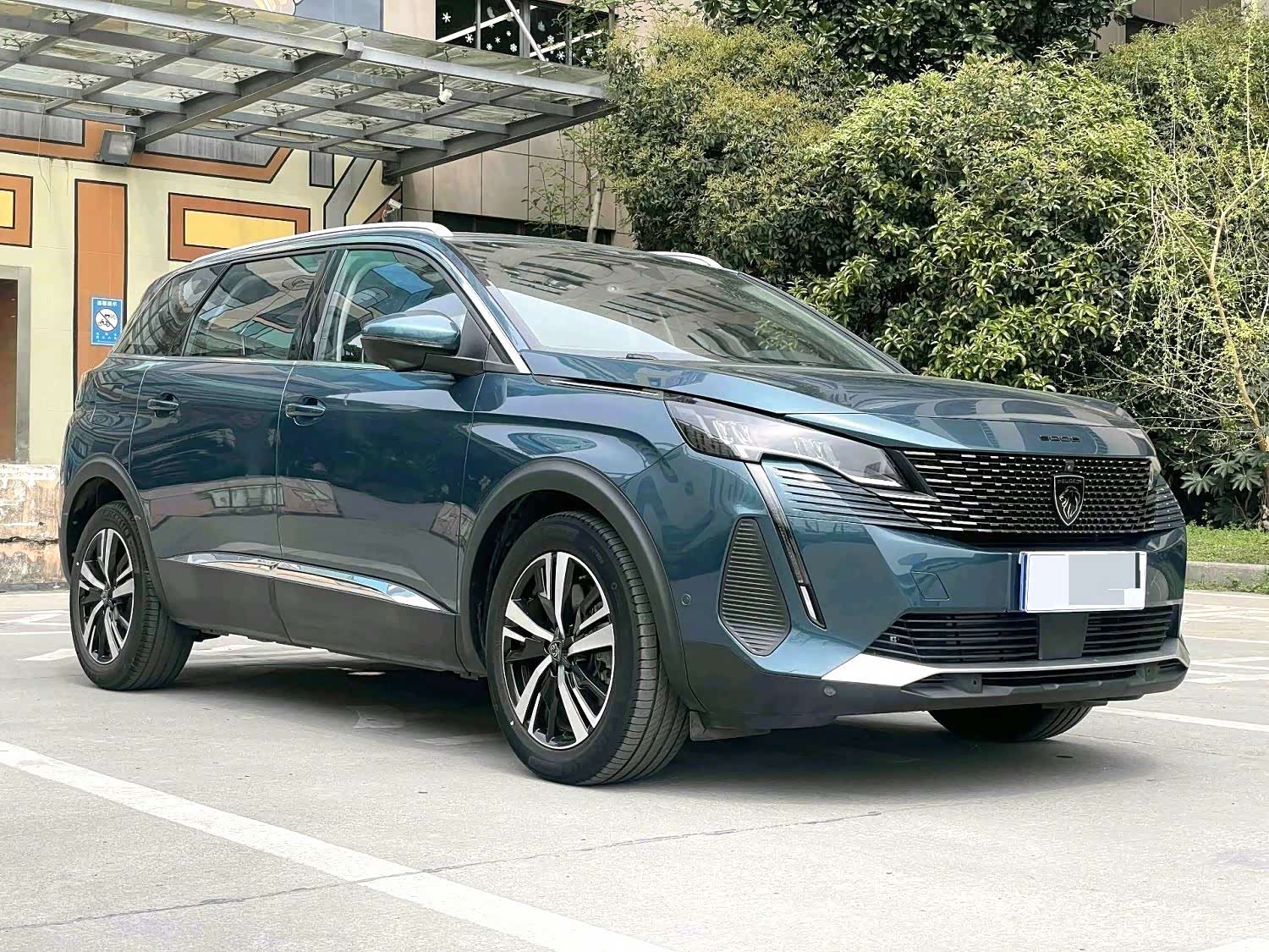 Peugeot 5008, 2023 3