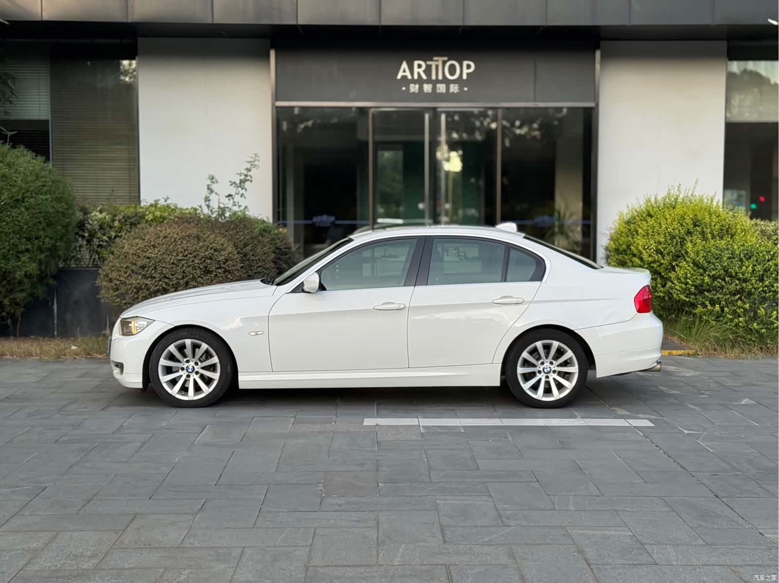 BMW 3 Series, 2011 3