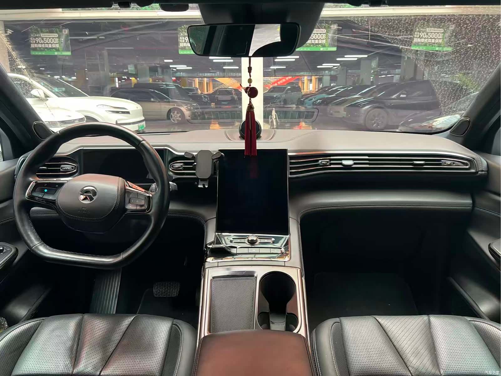 NIO ES8, 2020 4