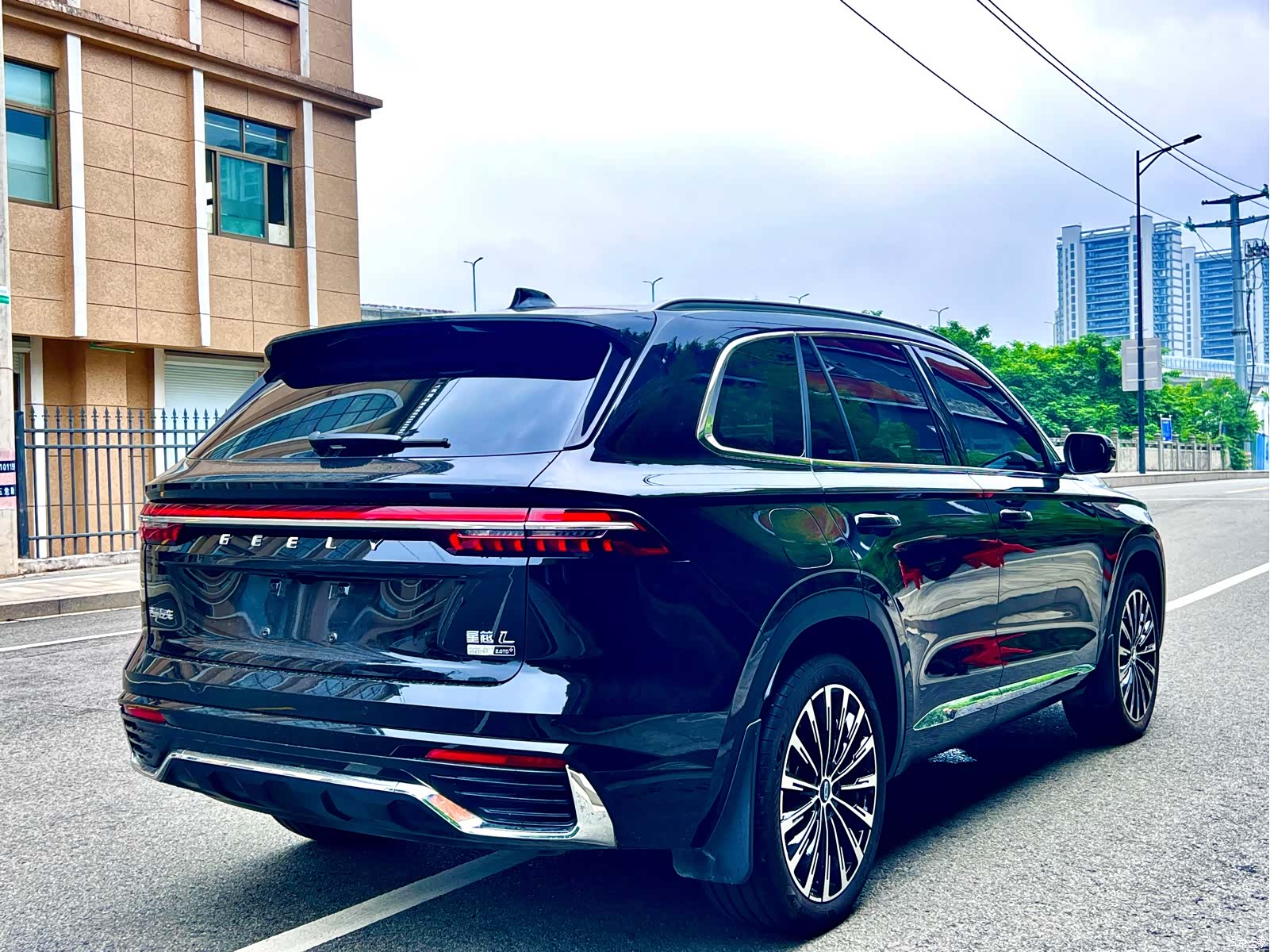 Geely Xingyue L, 2026 9