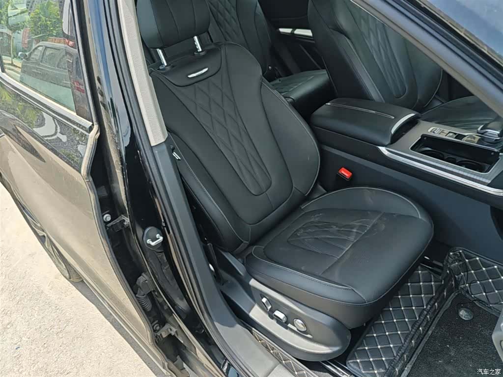 Hongqi HS7, 2024 25
