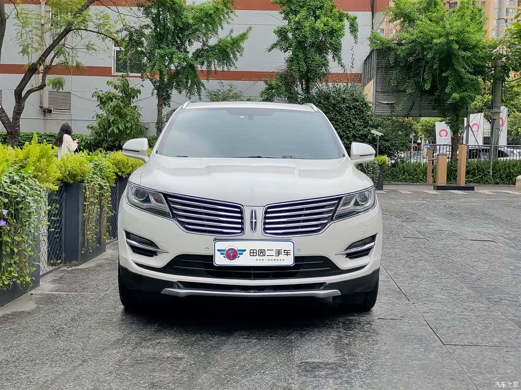 Lincoln MKC, 2017 2