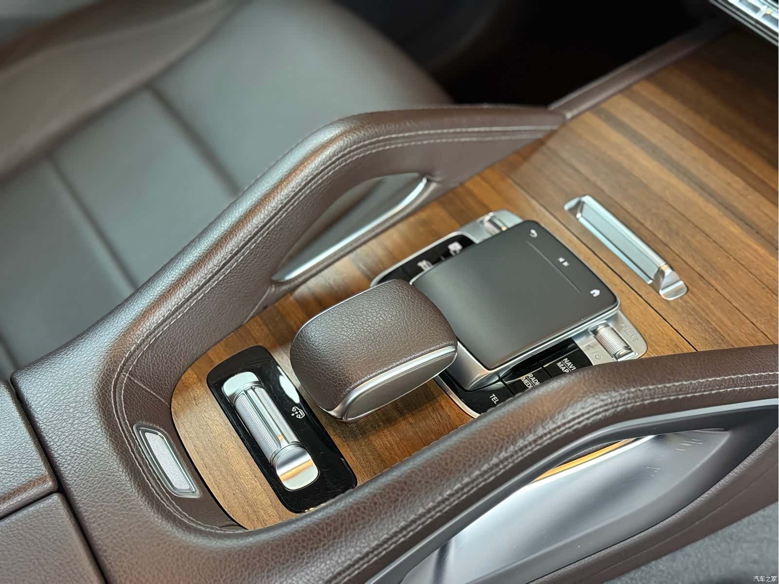 Mercedes-Benz GLS, 2020 9