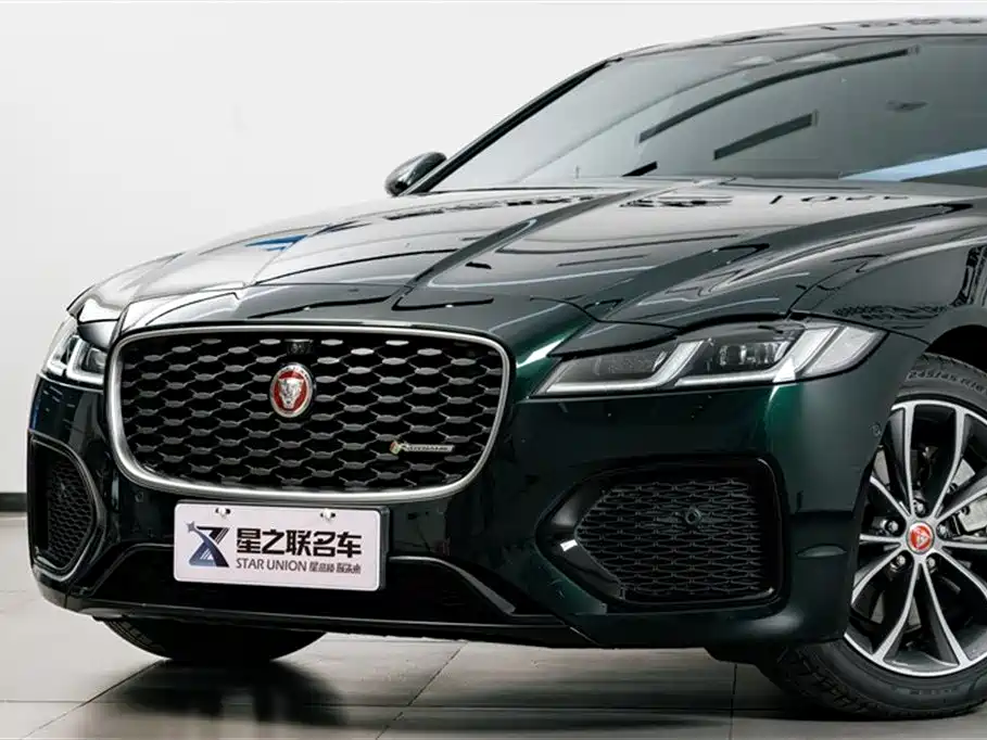Jaguar XFL