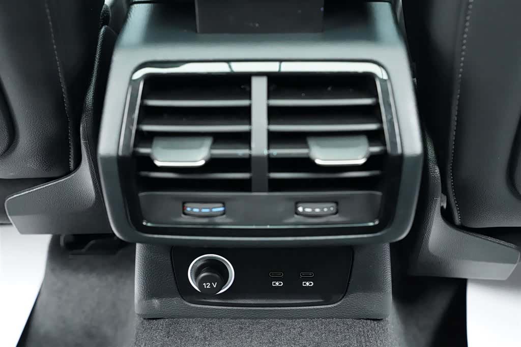 Audi Q3, 2022 23