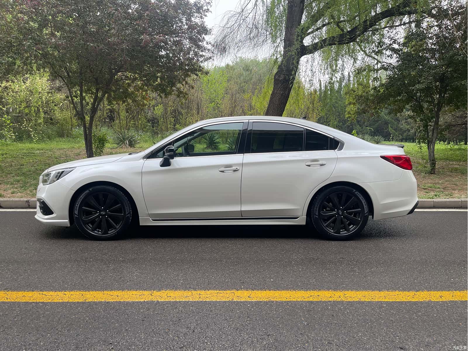 Subaru Legacy, 2020 3